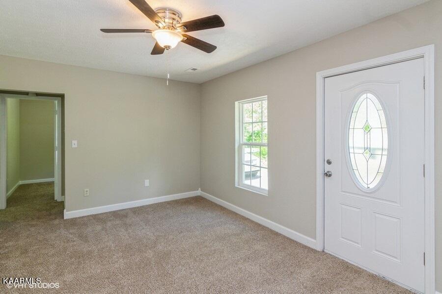 571 Half Moon Road Oliver Springs, TN 37840 - Photo 10 of 14 10_571HalfMoonRd_2012_LowRes