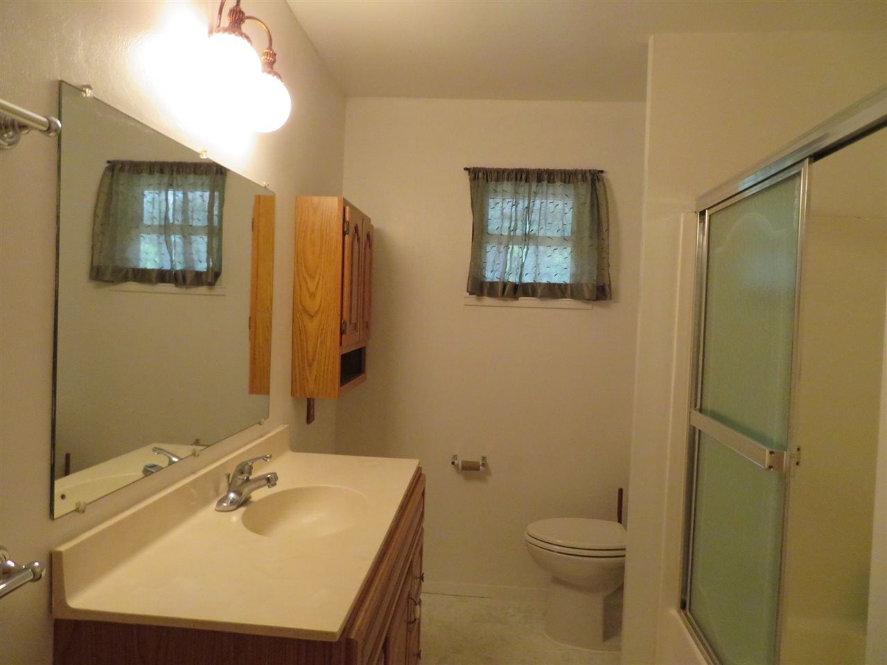 4530 North Old Stage Road Mount Shasta, CA 96067 - Photo 8 of 14 Gallery Image 8