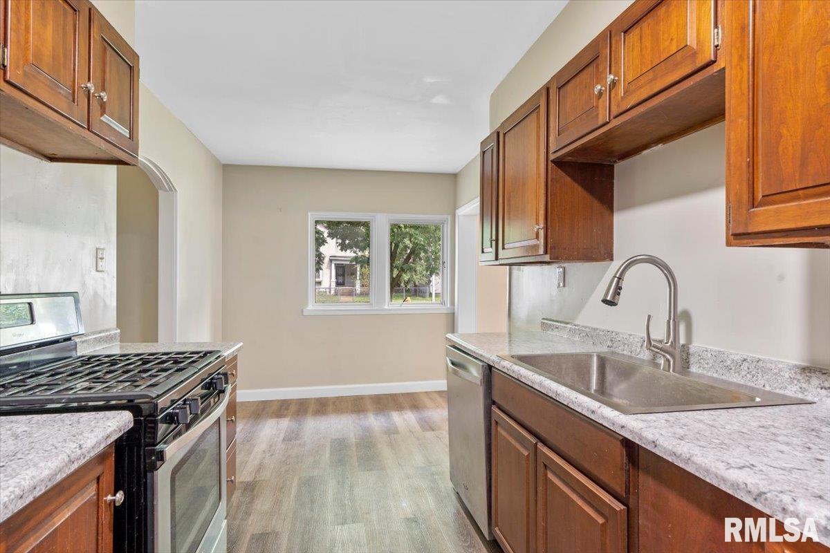 201 South Walnut Street Springfield, IL 62704 - Photo 12 of 35