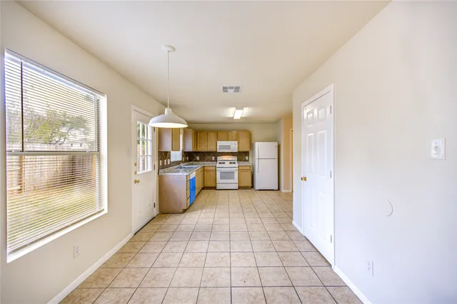 $2,195 | 19506 Lighthouse Scene Lane, Cypress, TX 77433