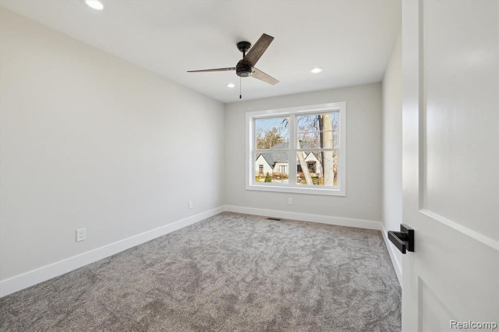 241 Maplehill Road Rochester Hills, MI 48306 - Photo 36 of 46