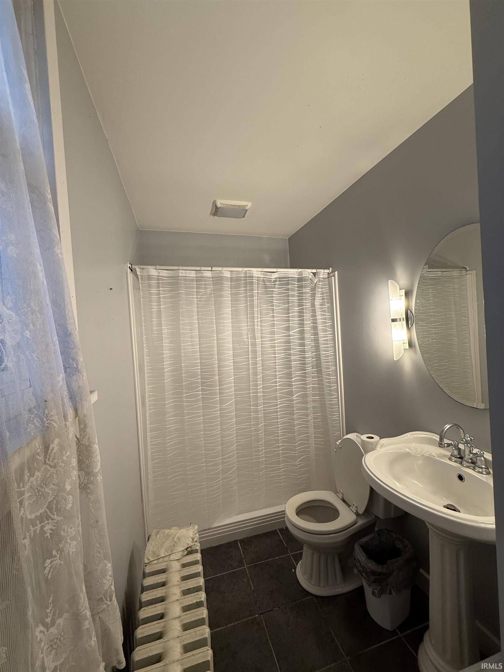 221 North 3rd Street Decatur, IN 46733 - Photo 11 of 36