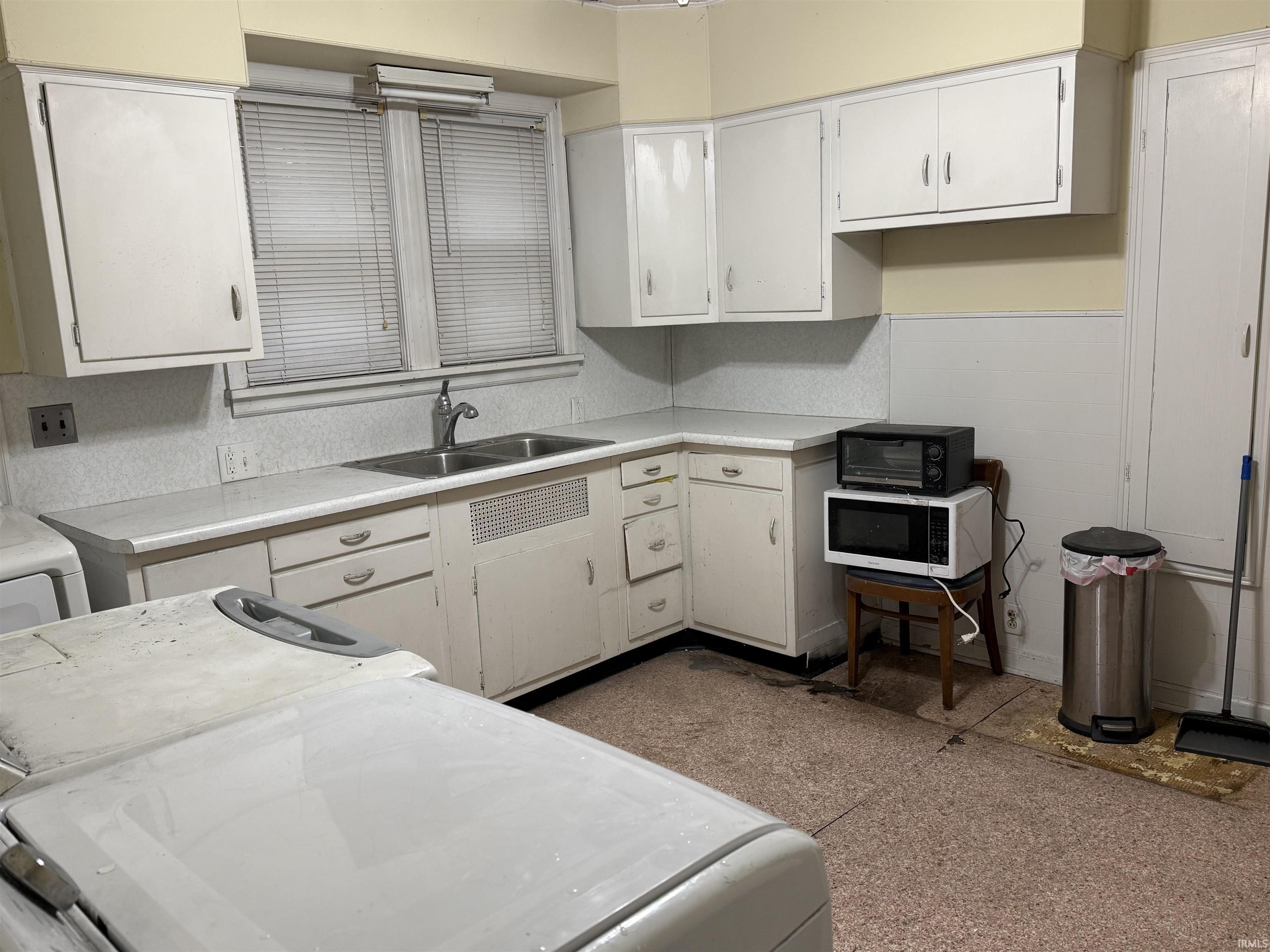 221 North 3rd Street Decatur, IN 46733 - Photo 12 of 36