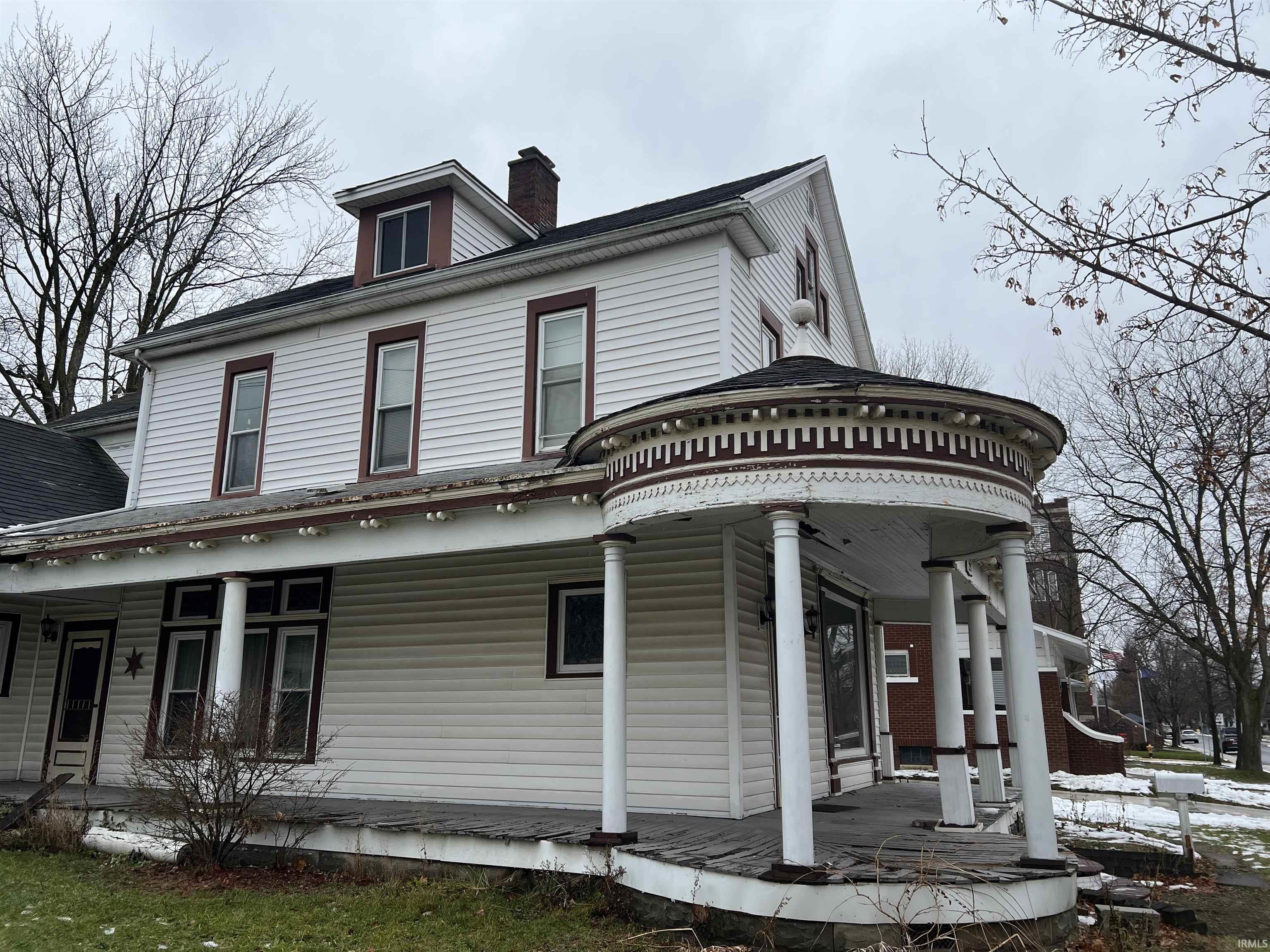 221 North 3rd Street Decatur, IN 46733 - Photo 3 of 36