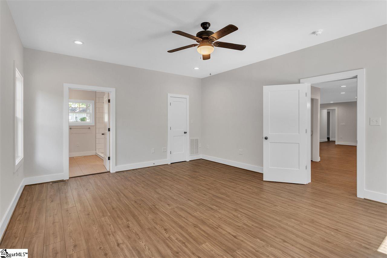 3100 Edwards Road Taylors, SC 29687 - Photo 12 of 36 Gallery Image 12