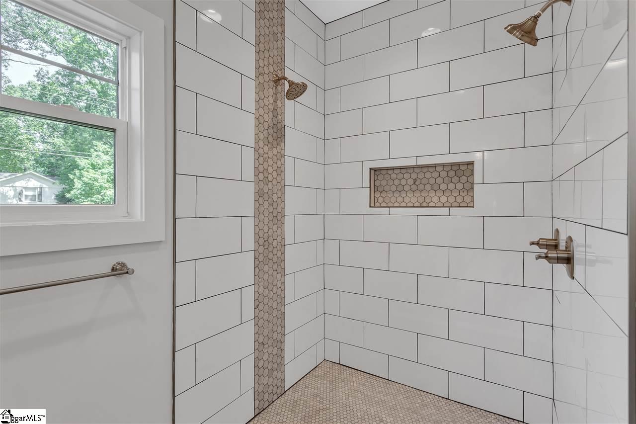 3100 Edwards Road Taylors, SC 29687 - Photo 14 of 36 Gallery Image 14