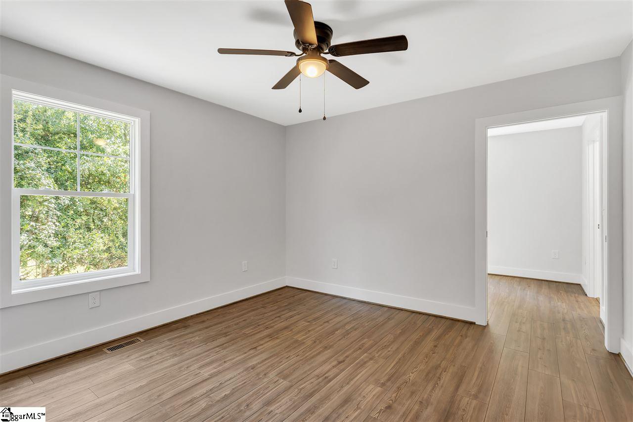 3100 Edwards Road Taylors, SC 29687 - Photo 17 of 36 Gallery Image 17