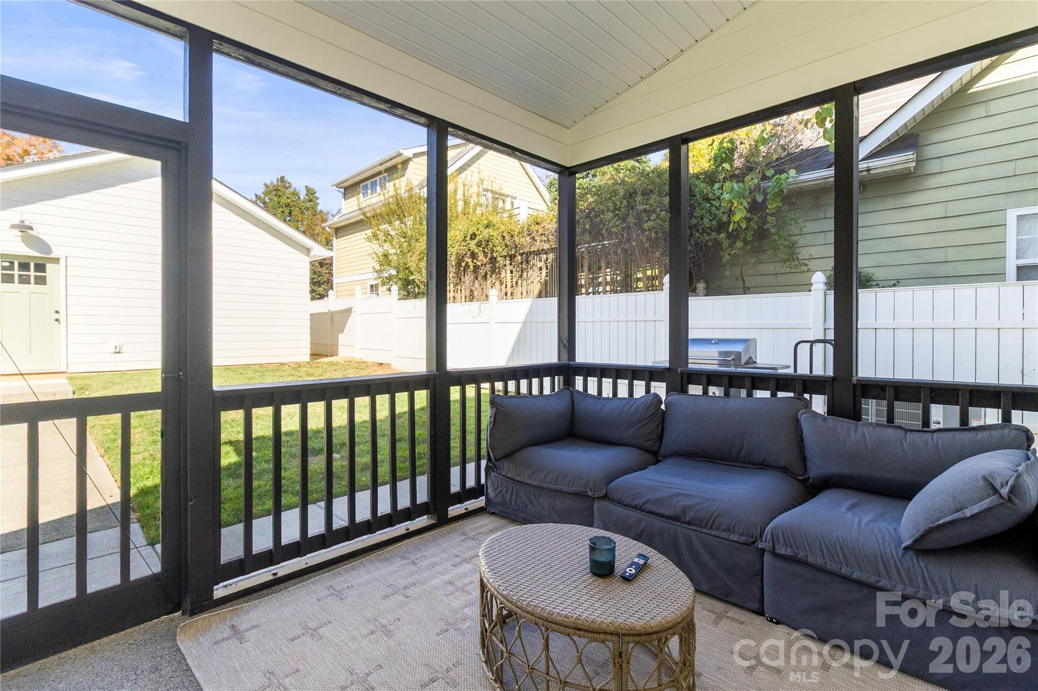 520 Catawba Avenue Davidson, NC 28036 - Photo 11 of 44