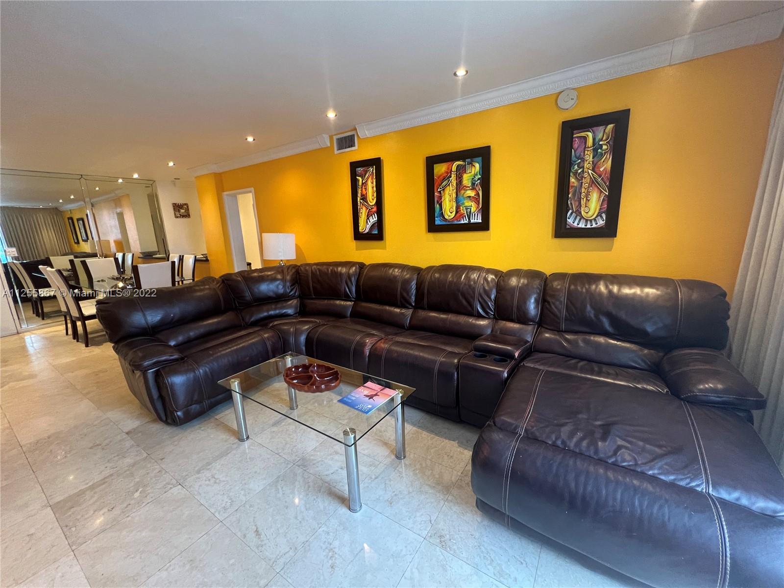 5161 Collins Avenue, Unit 1711 Miami Beach, FL 33140 - Photo 8 of 37