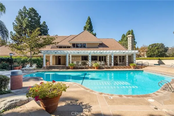 $3,600 | 2571 Plaza Del Amo, Unit 107, Torrance, CA 90503