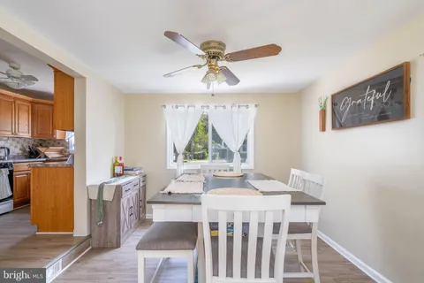 $295,999 | 121 Delwyn Lane, Williamstown, NJ 08094