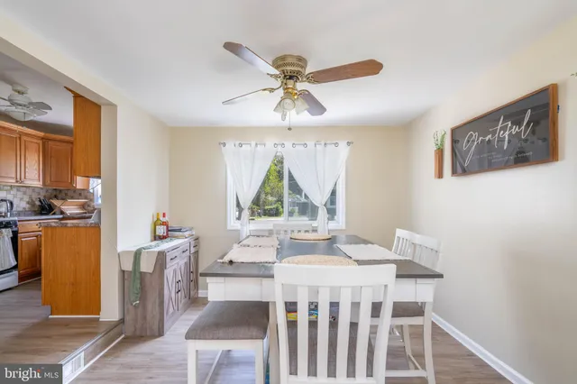 $295,999 | 121 Delwyn Lane, Williamstown, NJ 08094