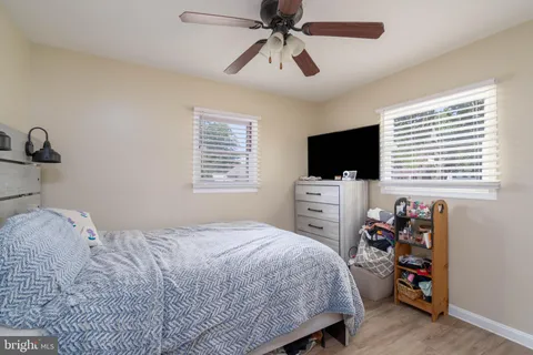 $295,999 | 121 Delwyn Lane, Williamstown, NJ 08094