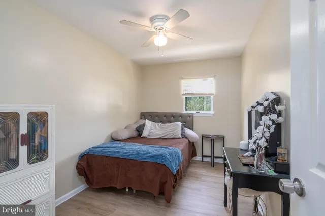 $295,999 | 121 Delwyn Lane, Williamstown, NJ 08094