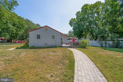 $295,999 | 121 Delwyn Lane, Williamstown, NJ 08094