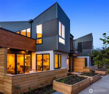 $1,275,000 | 230 Canopy Path Northwest, Bainbridge Island, WA 98110