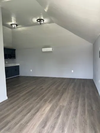 $950 | 4049 Lucille Street, Unit C, Houston, TX 77026