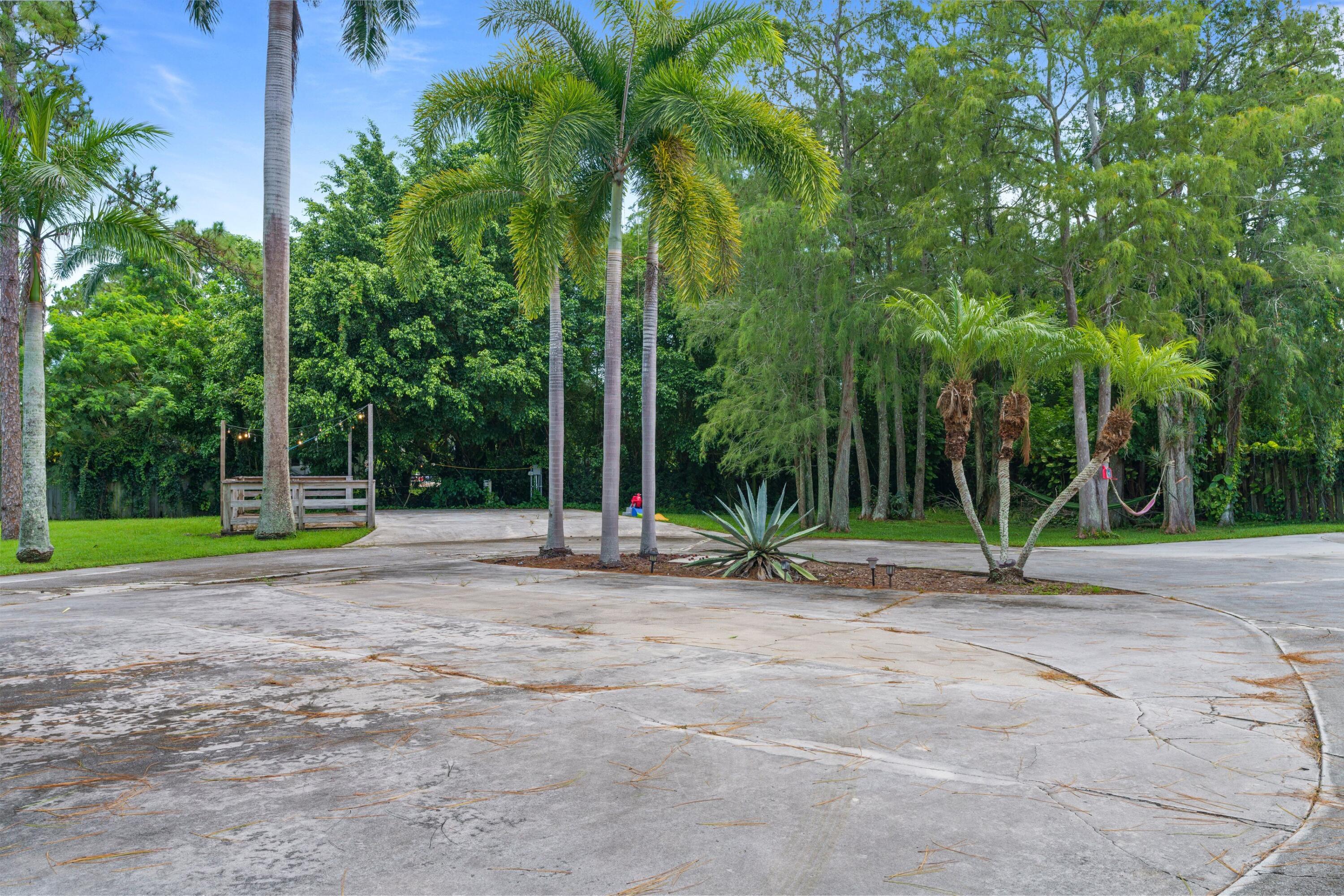 5144 3rd Road Lake Worth, FL 33467 - Photo 34 of 47 Drive