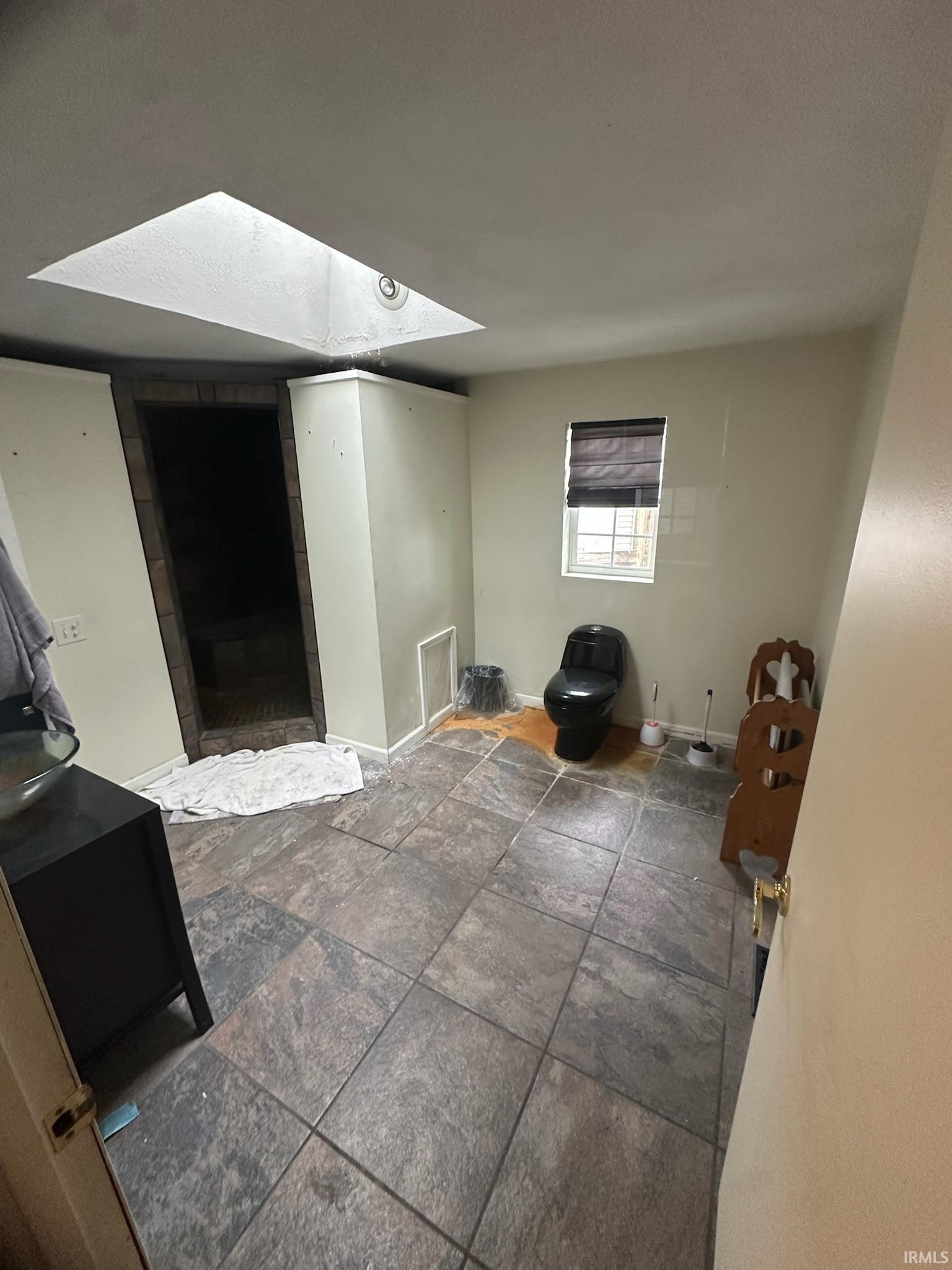 4701 Highway 1 Redkey, IN 47373 - Photo 9 of 29