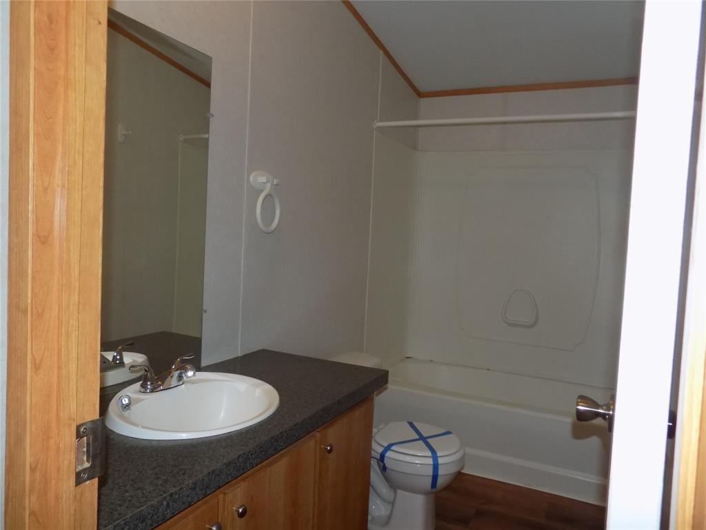 12792 Highway 199 Poolville, TX 76487 - Photo 21 of 24 Second bathroom