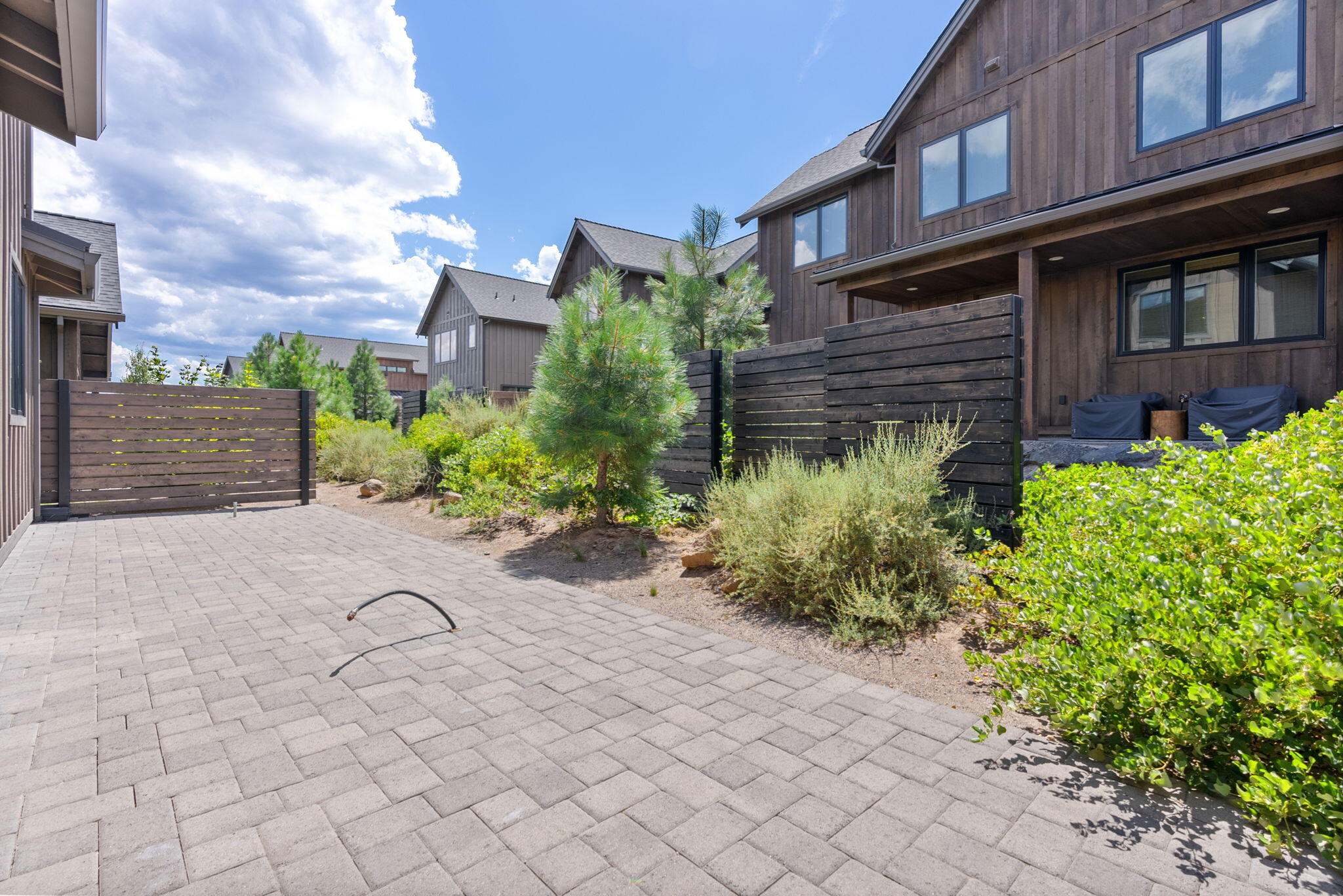 61309 Howe Way Bend Bend, OR 97702 - Photo 33 of 42