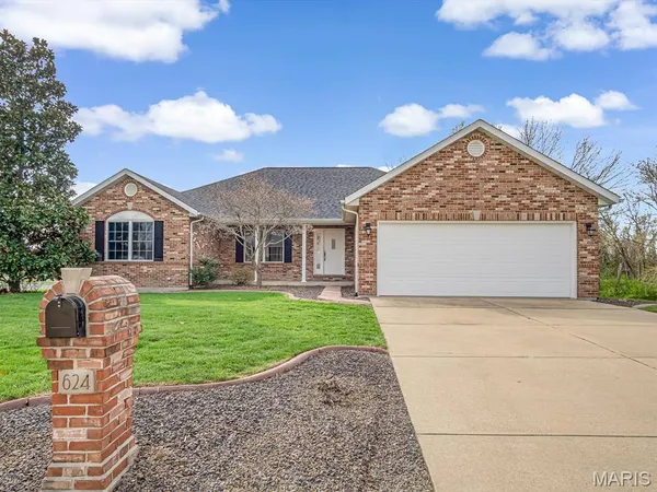 $409,900 | 624 Katie Drive, Waterloo, IL 62298