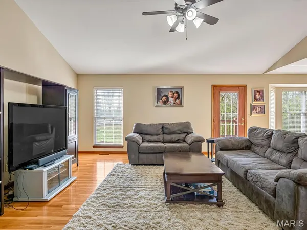 $409,900 | 624 Katie Drive, Waterloo, IL 62298
