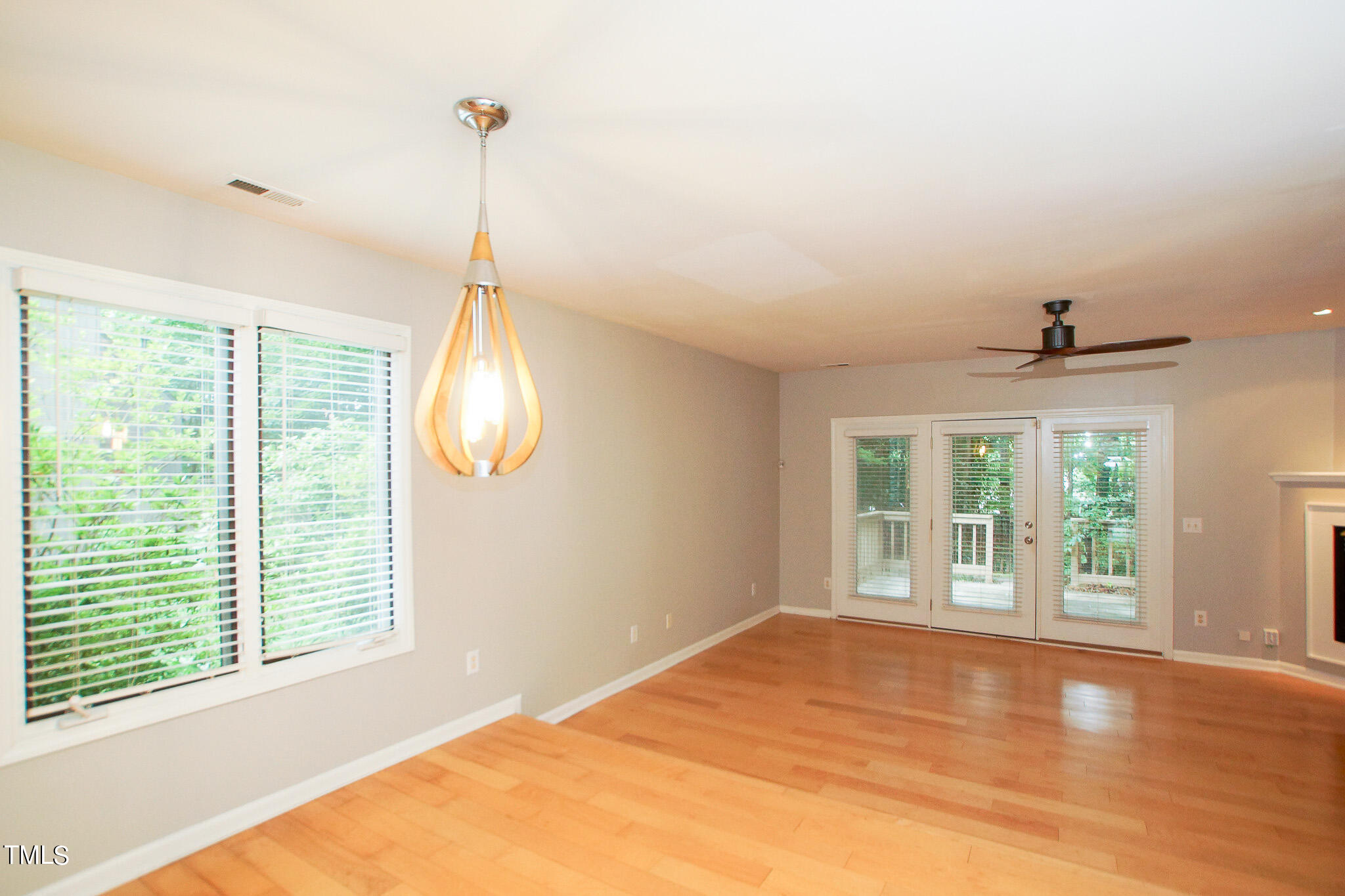 4221 Sunscape Lane Raleigh, NC 27613 - Photo 5 of 29 DSC09029