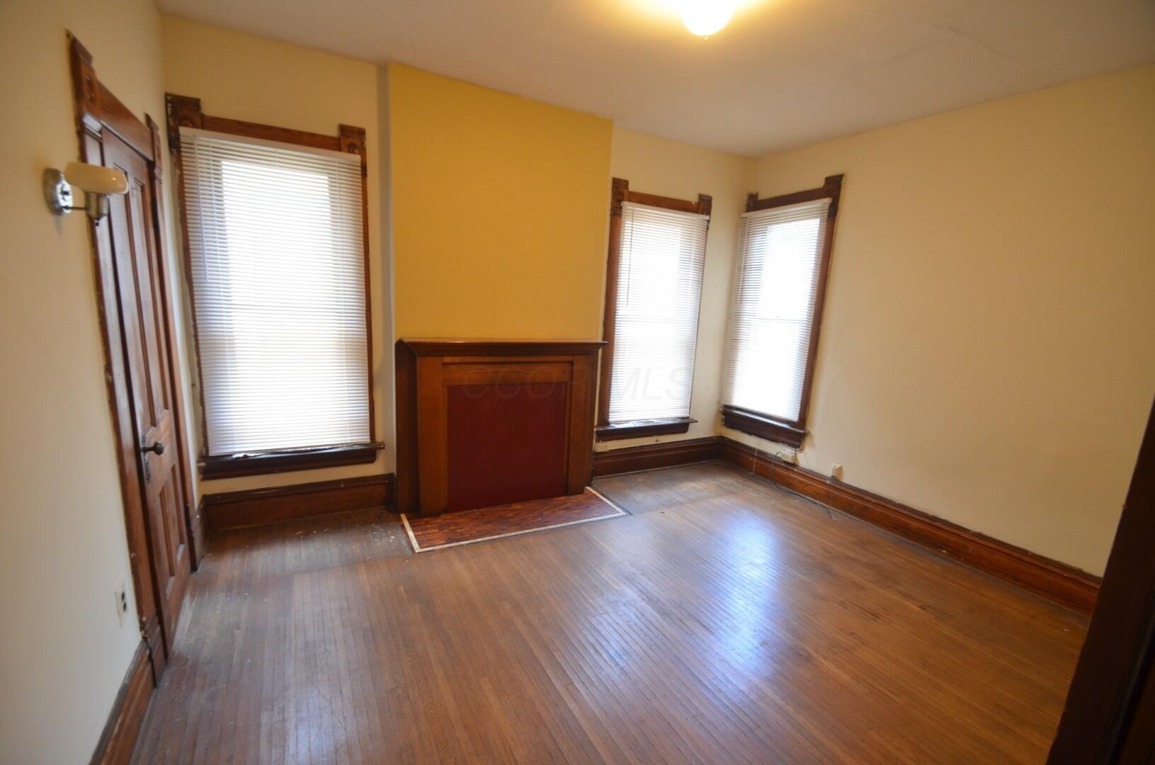 1368 Neil Avenue Columbus, OH 43201 - Photo 20 of 36 20. N.Middle Bedroom