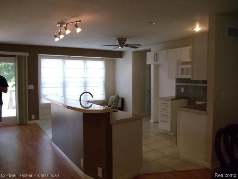 15566 Falk Road Holly, MI 48442 - Photo 10 of 20 KITCHEN #3