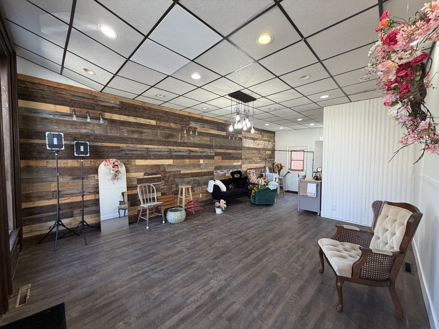 13 East Market Street Shannon, IL 61078 - Photo 4 of 13 a view of a garage with a table and chairs