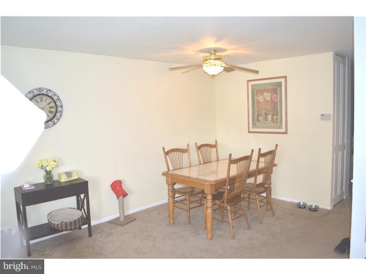3508 Kyle Road Philadelphia, PA 19154 - Photo 4 of 11 Dining Room