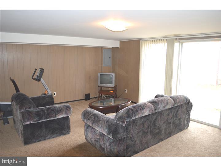 3508 Kyle Road Philadelphia, PA 19154 - Photo 9 of 11 Rec Room