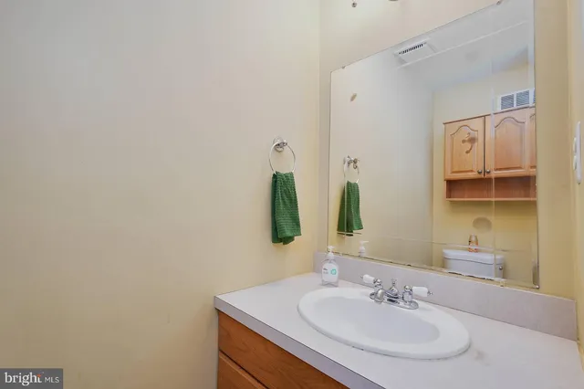 $330,000 | 1715 Hart Court, Crofton, MD 21114