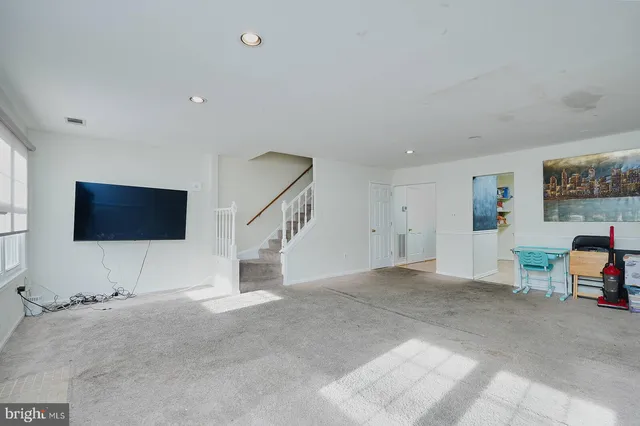 $330,000 | 1715 Hart Court, Crofton, MD 21114