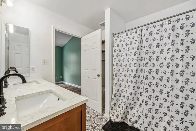 $374,900 | 1865 Tiger Lily Circle, Woodbridge, VA 22192