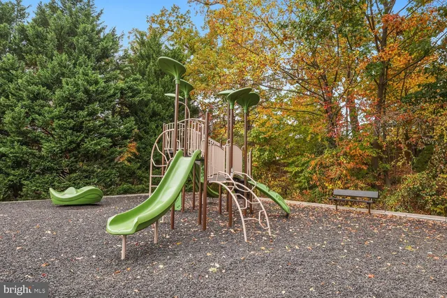 $374,900 | 1865 Tiger Lily Circle, Woodbridge, VA 22192