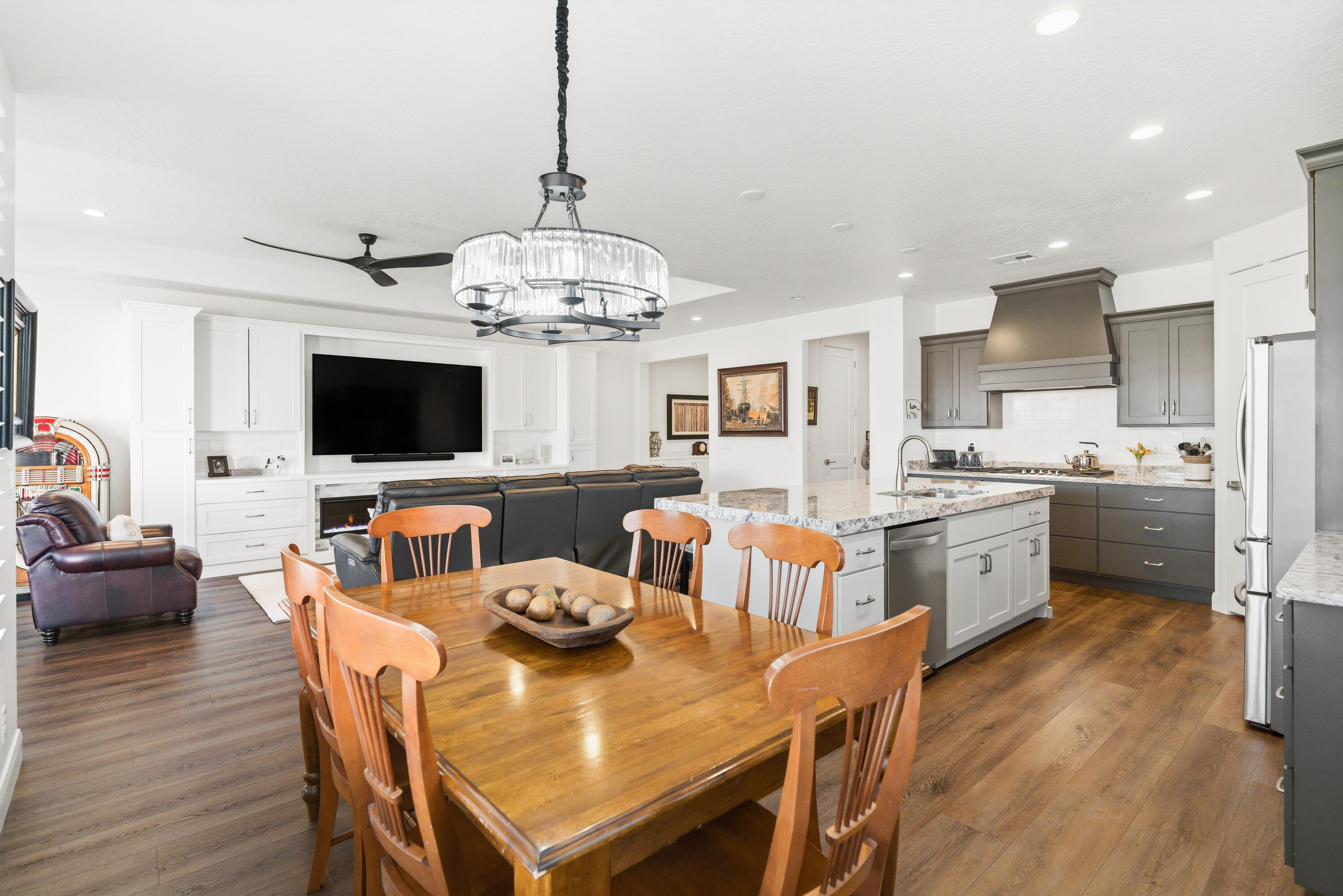 1414 Via Del Sol Washington, UT 84780 - Photo 11 of 37 Great Room