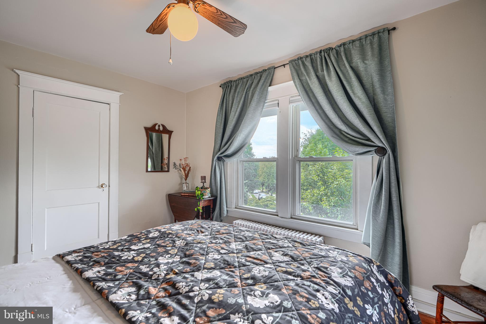 4215 Harcourt Road Baltimore, MD 21214 - Photo 42 of 81 Third Bedroom