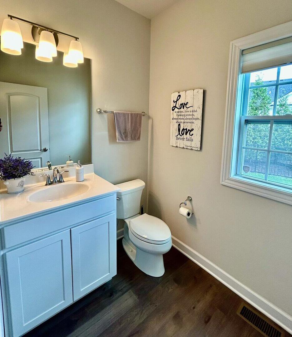 1109 Nottingham Road Sycamore, IL 60178 - Photo 9 of 27