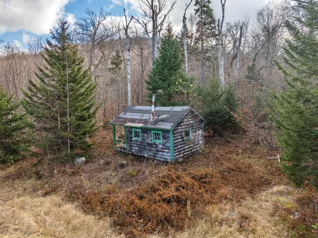 $499,000 | 706 Vermont Rte 100, Stratton, VT 05360