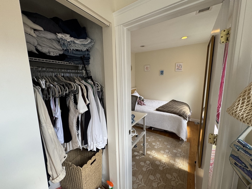 205 Endicott Street, Unit 4 Boston, MA 02113 - Photo 5 of 11