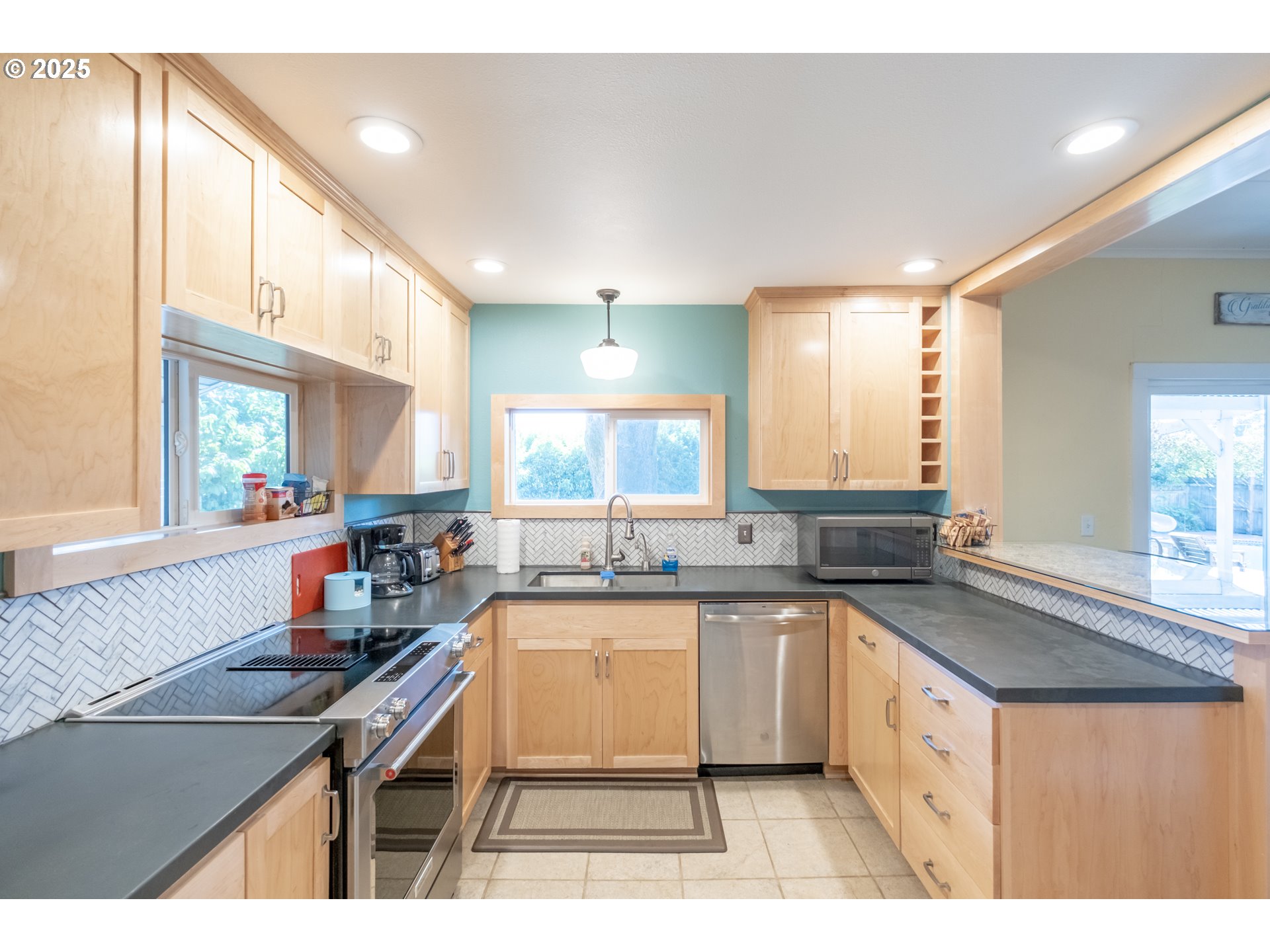 92815 River Road Junction City, OR 97448 - Photo 23 of 48 Gallery Image 23
