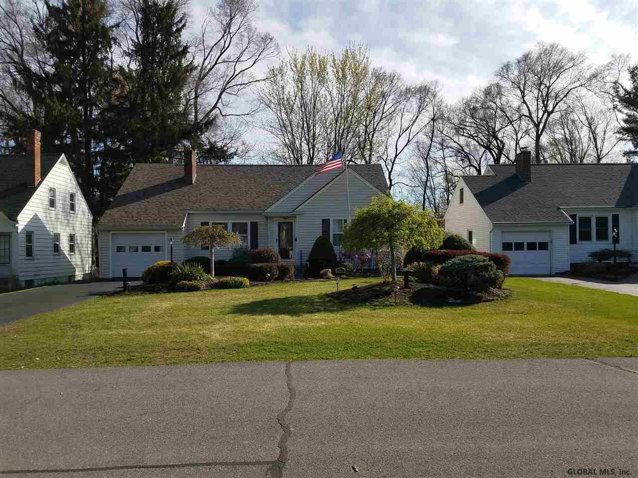 12 Warren Street Guilderland, NY 12203 - Photo 1 of 11 Photo 1