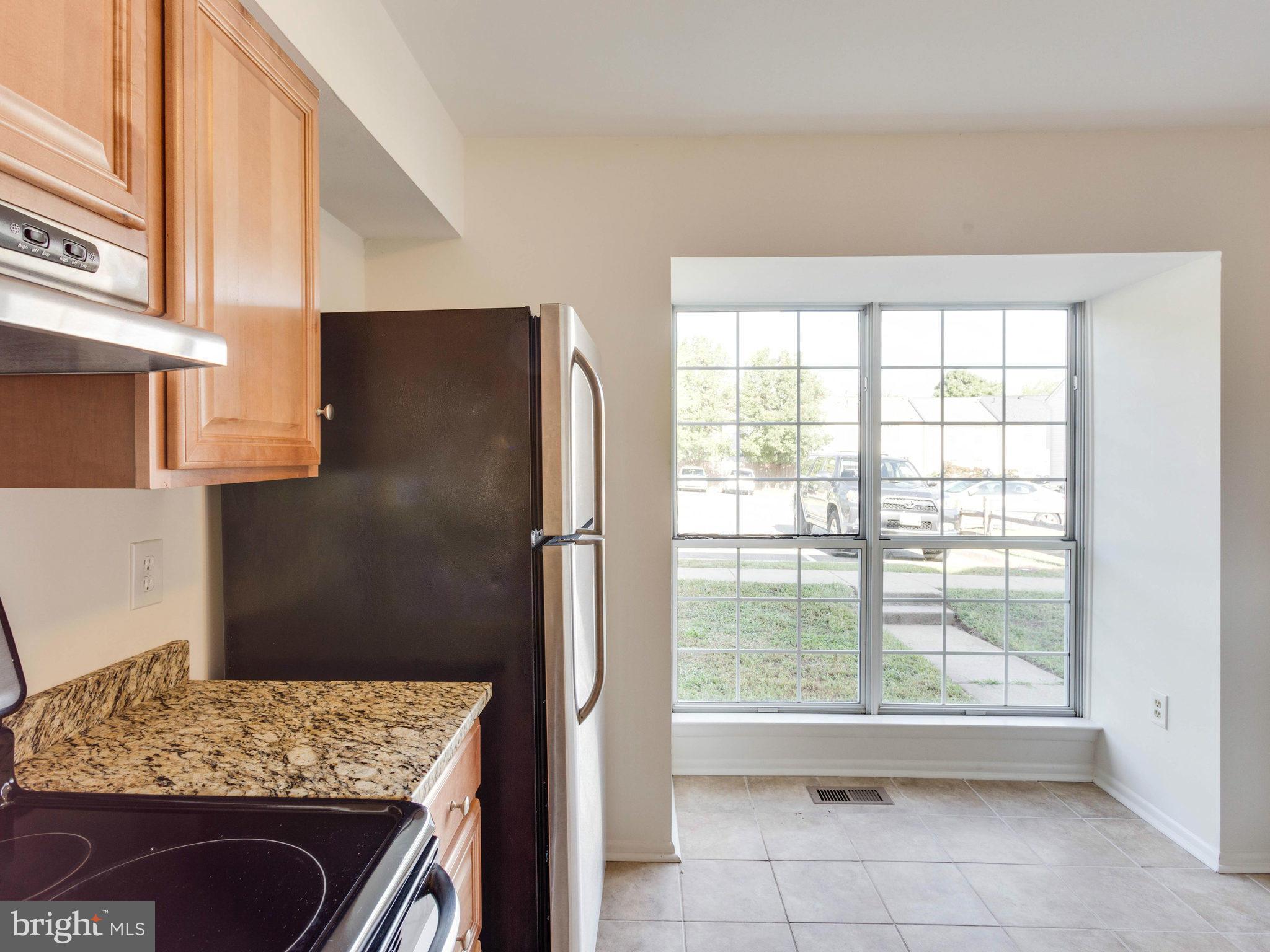 3641 Crows Nest Point Triangle, VA 22172 - Photo 11 of 30 Kitchen
