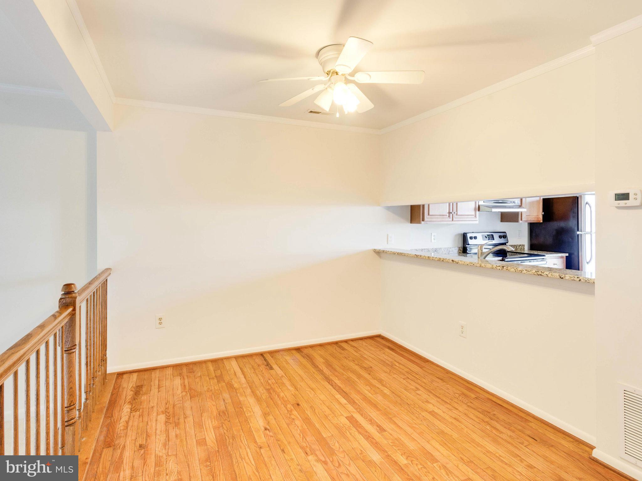 3641 Crows Nest Point Triangle, VA 22172 - Photo 12 of 30 Dining Room