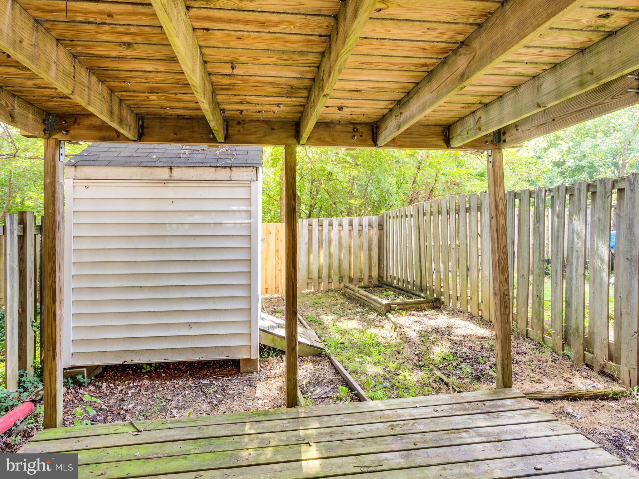 3641 Crows Nest Point Triangle, VA 22172 - Photo 29 of 30 Exterior (Rear)