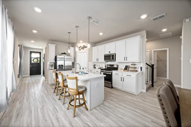 $2,700 | 8803 Riverton Rdg Road, Cypress, TX 77433