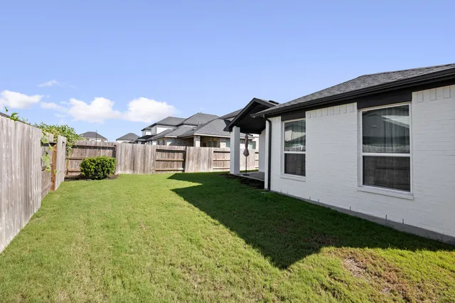 $2,700 | 8803 Riverton Rdg Road, Cypress, TX 77433