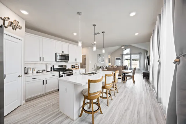 $2,700 | 8803 Riverton Rdg Road, Cypress, TX 77433